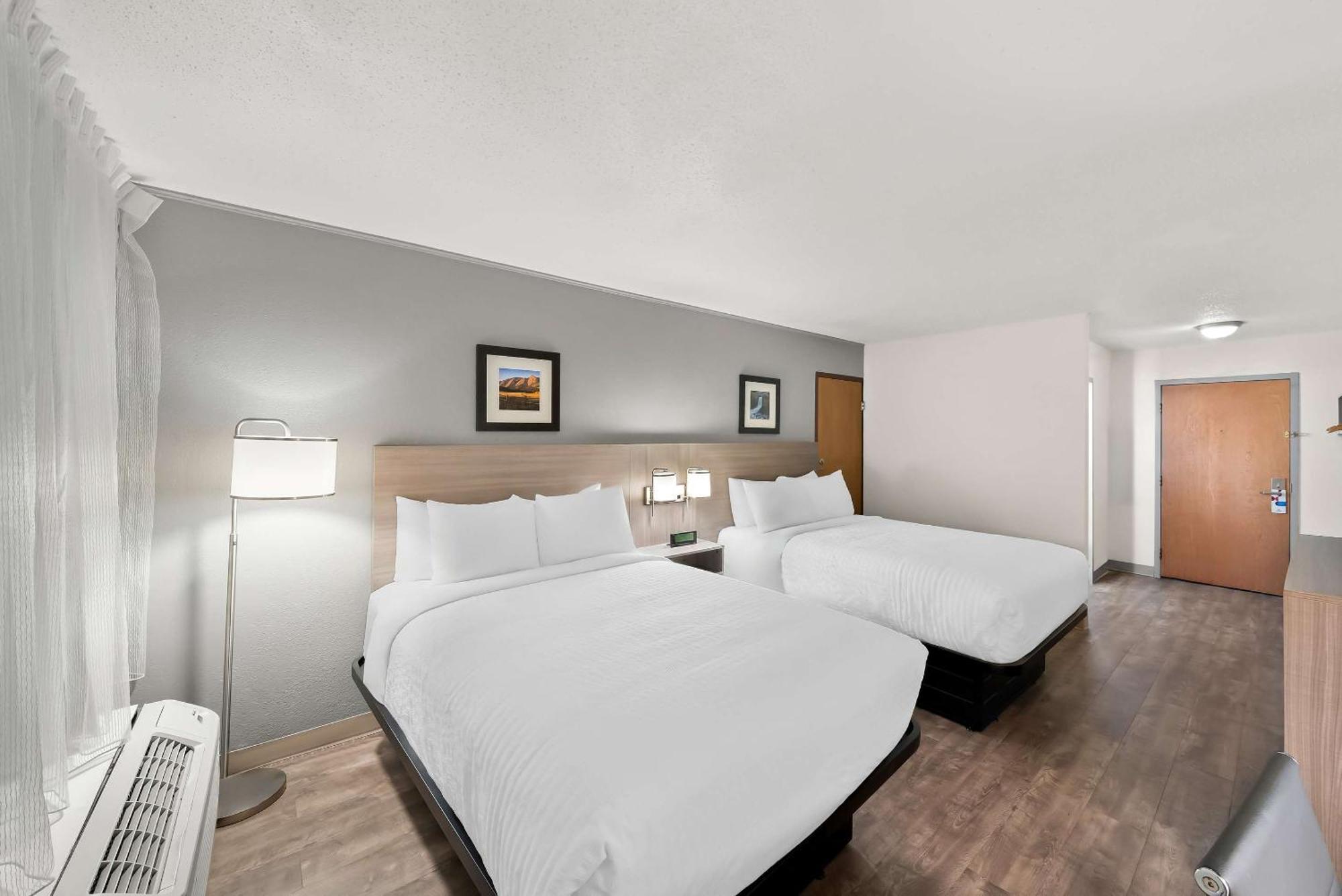 Clarion & And Convention Center Hotel Kearney